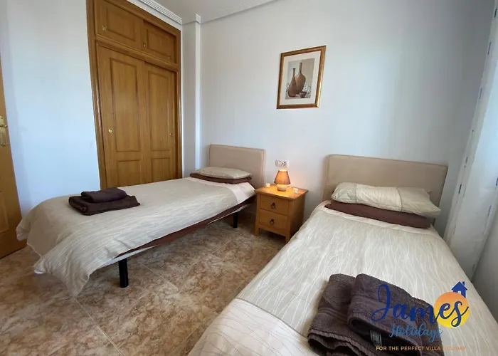 Lägenhet La Cinuelica, R3 1st Floor Com Pool L129 *