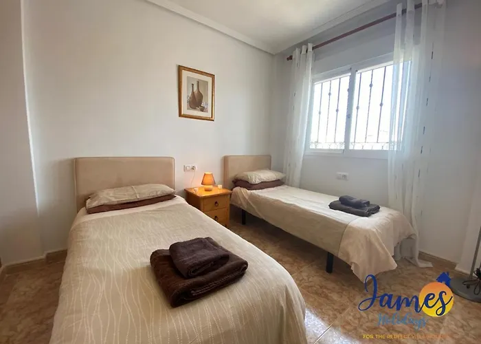 La Cinuelica, R3 1st Floor Com Pool L129 Daire Torrevieja